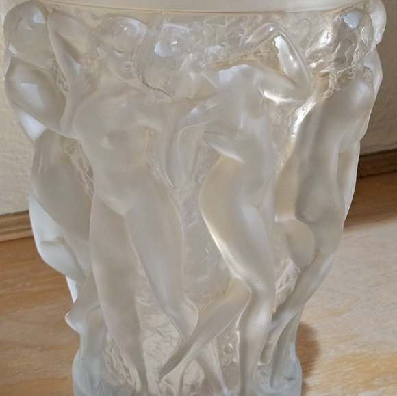 Lalique Crystal Vase - Picture 5 of 7